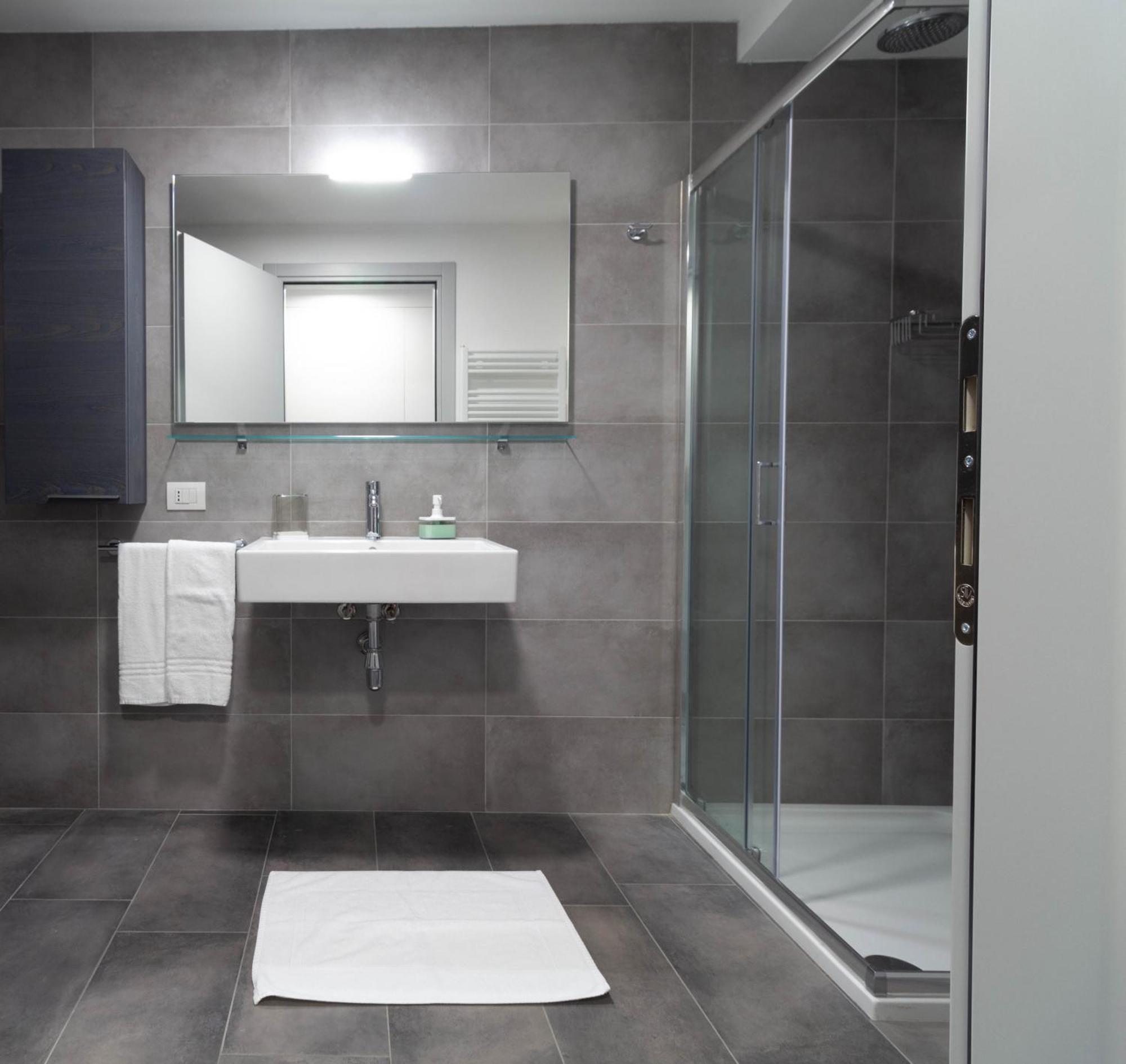 Papavero Apartment - Affitti Brevi Italia Lecco Exterior foto